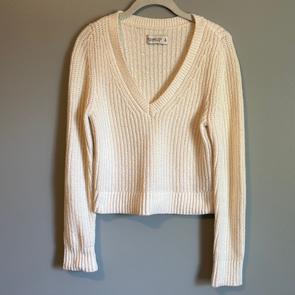 Abercrombie & Fitch Off-White V-Neck Sweater